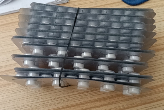 Infectieuze peritonitis bij katten Behandeling 3 kg Molnupiravir tabletten voor FIP bij katten